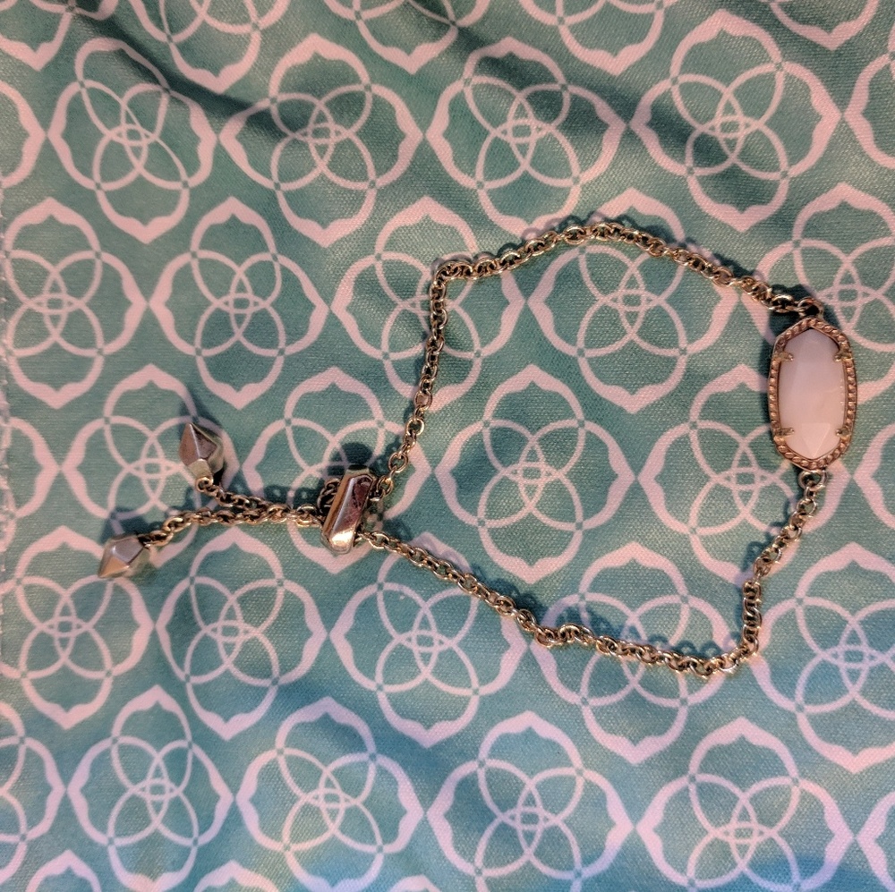 Kendra Scott Gold Elaina Bracelet in White Pearl